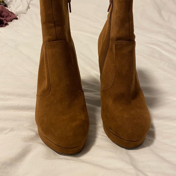 Mossimo brown suede booties - Picture 5 of 5